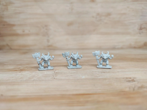 Warmaster minotaur chaos - m,