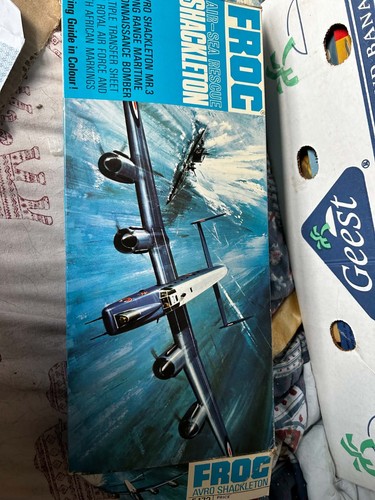 Frog avro shackleton - frog, mr.3