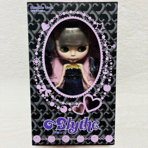 Neo blythe doll - doll,