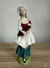 ROYAL DOULTON CHINA LADY