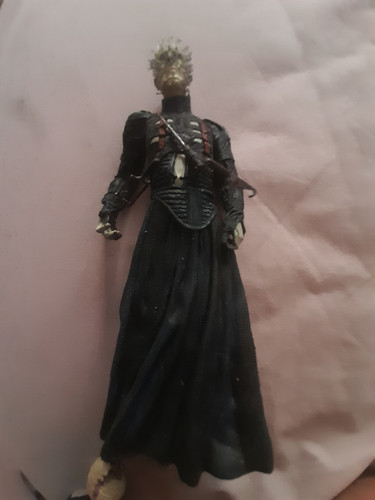 Neca hellraiser pinhead - hellraiser,