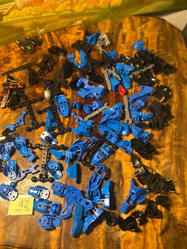 More than 100pcs bionicle - 100pcs,