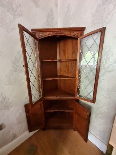 Old charm corner display - corner,