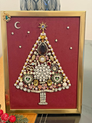 Handmade jewellery art