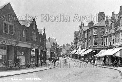 Ygg street view high - street,