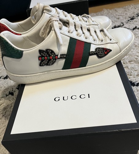 Gucci arrow embroidered ace - gucci,
