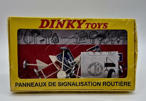Vintage dinky toys plastic - toys,