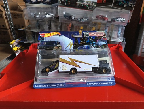 Hot wheels team transport - hot,