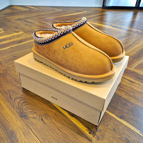 Ugg dakota women - women's, suede