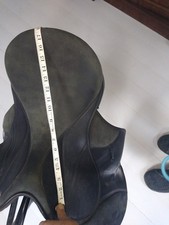 Thorowgood  Griffin GP Black 18inch  XW Saddle in synthetic suede/leather