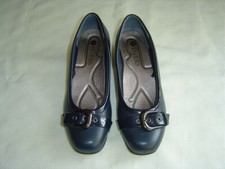 Ladies Pavers, Navy Blue Shoes Size 5/38 - Excellent Condition