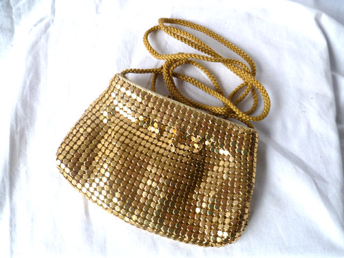 Small gold chainmail purse - chainmail,