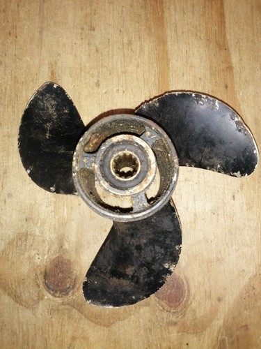 Outboard propeller blade - outboard, 3