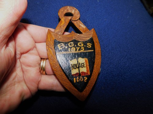 Rare small handpainted wooden - rare,