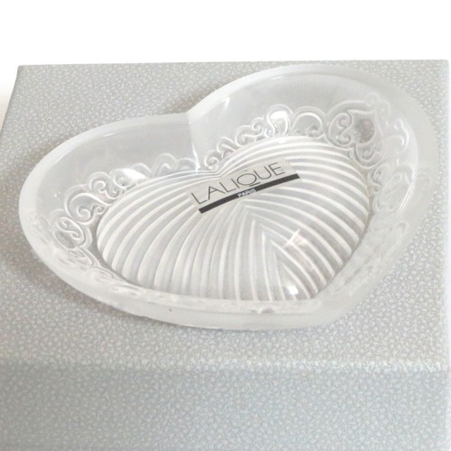 Auth lalique paris - auth, love