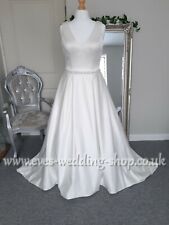  Venus ivory V neck wedding dress UK 14- check measurements