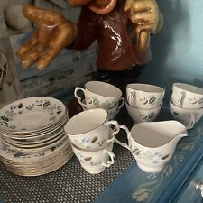 26 PCs Colclough Linden Bone China Tea Set VGC