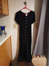 womans dress size 4 petite