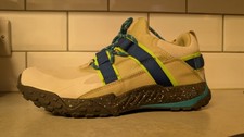 Under Armour Valsetz Trek Size