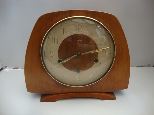 Mantle clock with - clock,