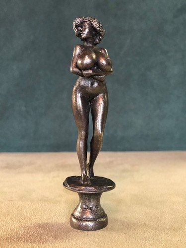 Nude standing puddle pipe - nude, in