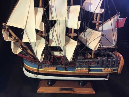 Wooden model sailing - sailing, hms