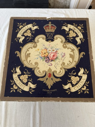Vintage boxed set royal - vintage,