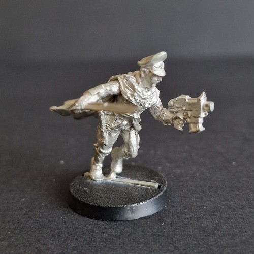 Colonel commissar gaunt - colonel-commissar, of