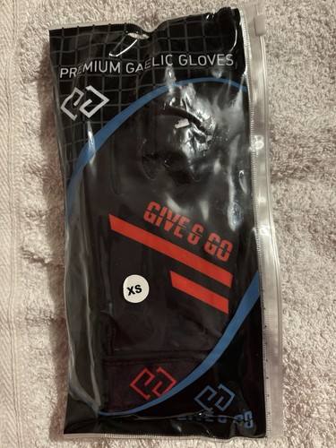 Gaelic gloves youth - &, go