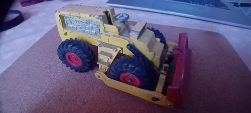 Dinky toys michigan tractor - dinky,