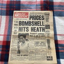 Virgina Wade Joe Frazier Joe Bugner Mirror July 3 1973 James Bond Live Newspaper