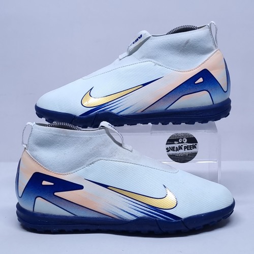 Nike football boots size - ,