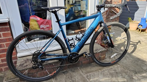 Boardman adv gravel bike - adv,