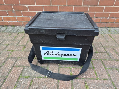 Shakespeare team seat - team,