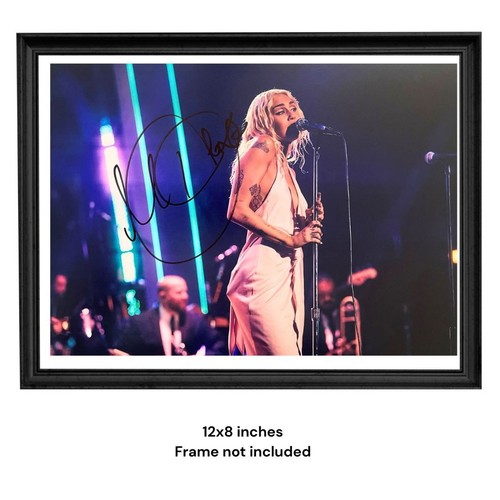 Miley cyrus hand signed - miley,