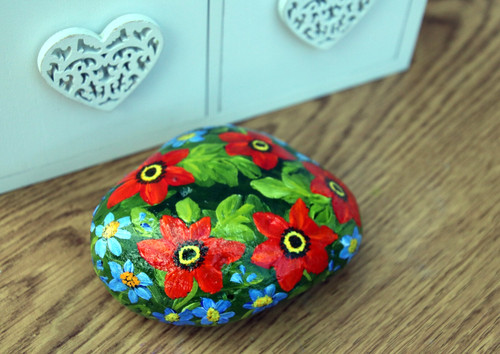 Hand painted stone - hand-painted, keepsake