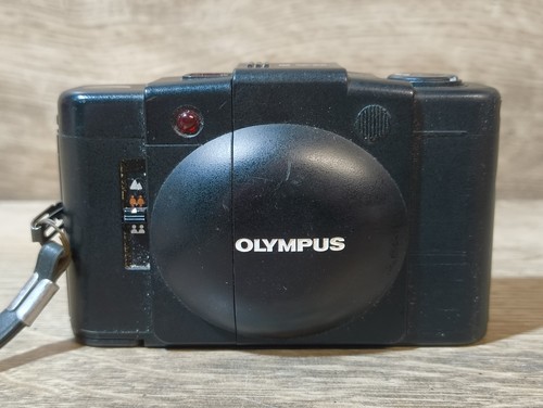 Olympus xa2 35mm compact - 35mm, film