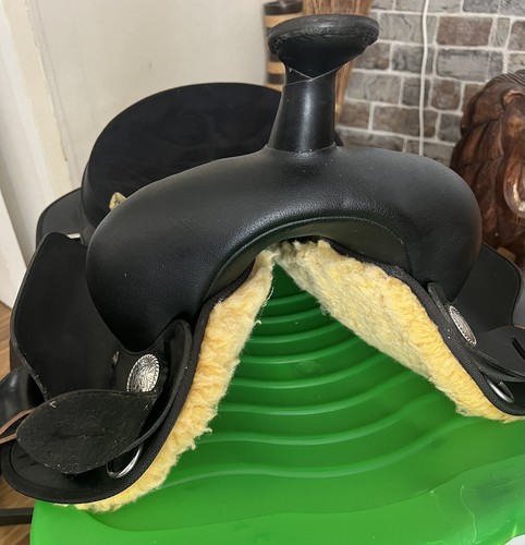 Wintec western saddle - wintec, 16”