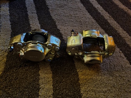 Pair rover front - of,