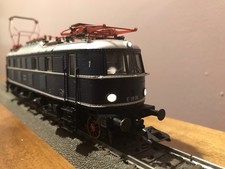 Marklin HO 39680 BR E 18 DB