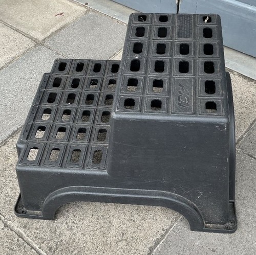 Mgi double plastic step - double,
