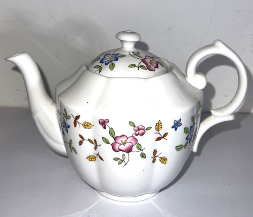 Vintage royal albert minuet - vintage,