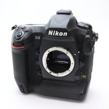 Nikon D5 XQD 20.8MP DSLR