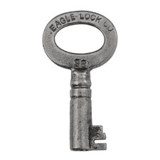 EAGLE LOCK Co. STEAMER TRUNK