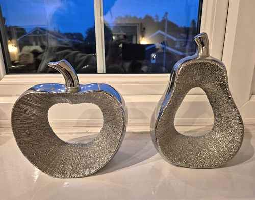 Silver ceramic hollow apple - silver,