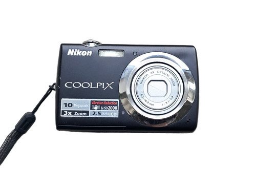 Nikon coolpix s220 10mp - nikon,