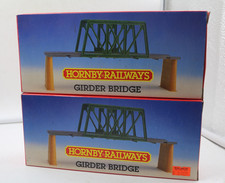 Two Hornby R657 OO Girder