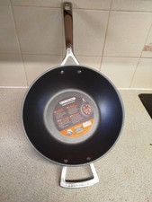 Le Creuset Toughen Non-stick