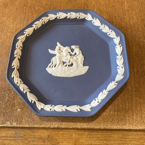 Wedgwood jasperware dark blue - wedgwood,