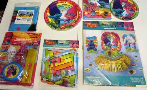 Dreamworks trolls party - trolls,